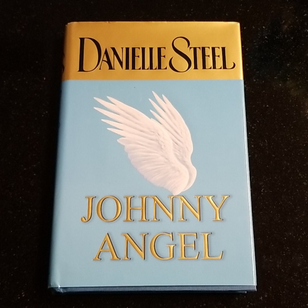Danielle Steel ~~JOHNNY ANGEL